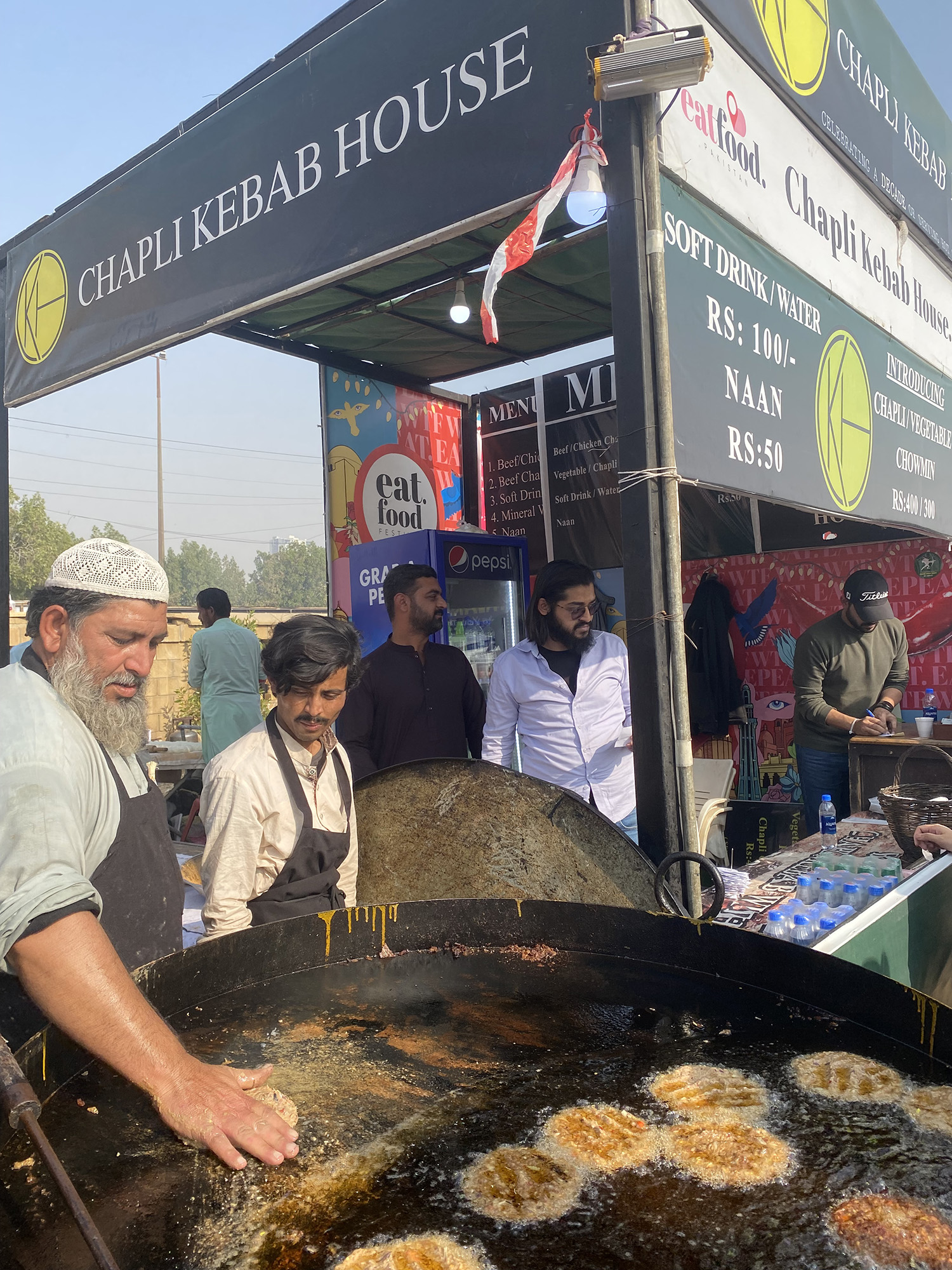 At Karachi food festival, an eatery from rival Lahore relishes visitors