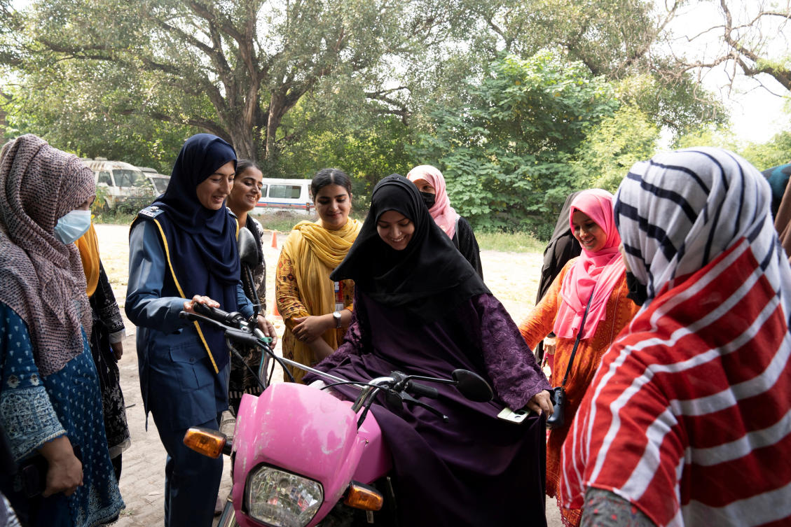 How a driving school program empowers Pakistani women