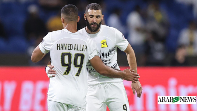 Karim Benzema debuts Real Madrid third kits 2022/23