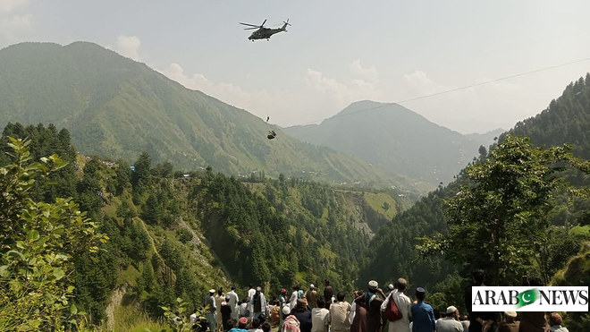 Army Launches Rescue Operation As Eight Stranded In Chairlift Above ...