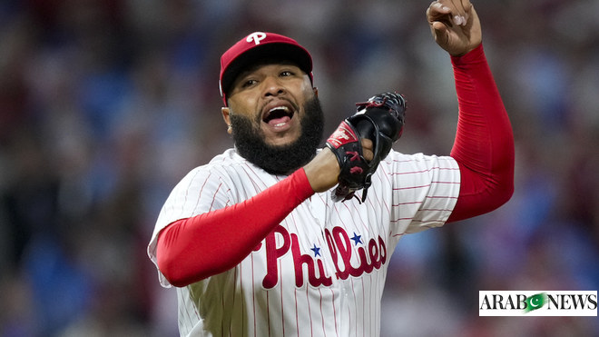 Philadelphia Phillies hold moment of silence for Israel before MLB playoff  game