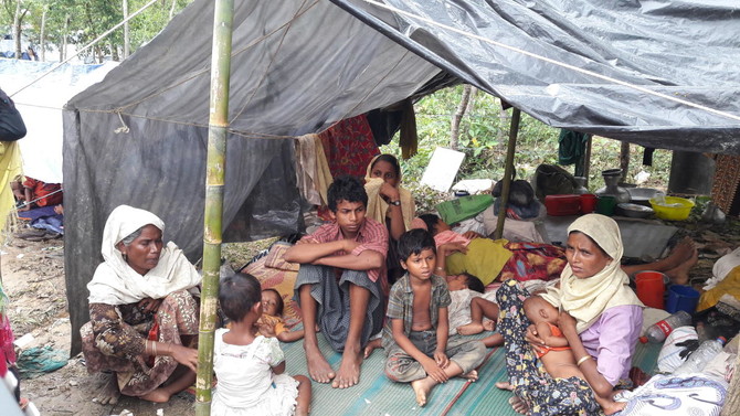 UNICEF: 200,000 Rohingya Refugee Children Suffering From Water-borne ...