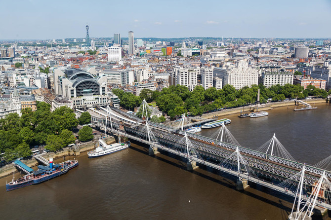 London s Charing Cross station shut due to gas leak Network Rail