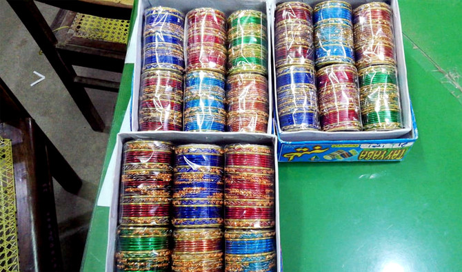 Pakistani glass on sale bangles online