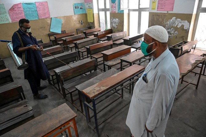 Infections High Among Pakistan School Staff As Educational Institutions Reopen Next Week Arab News Pk