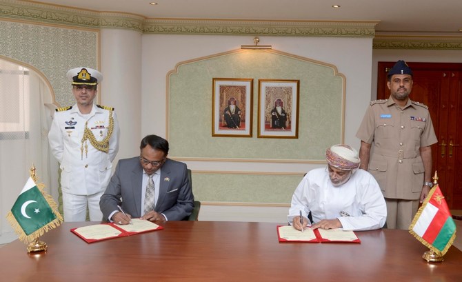 Oman, Pakistan sign military cooperation agreement – Middle East