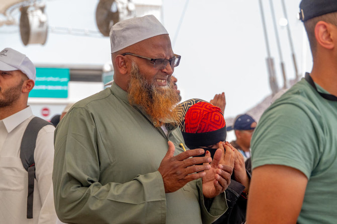 Hajj Pilgrims Take Part In ‘stoning The Devil’ Ritual At Jamarat ...