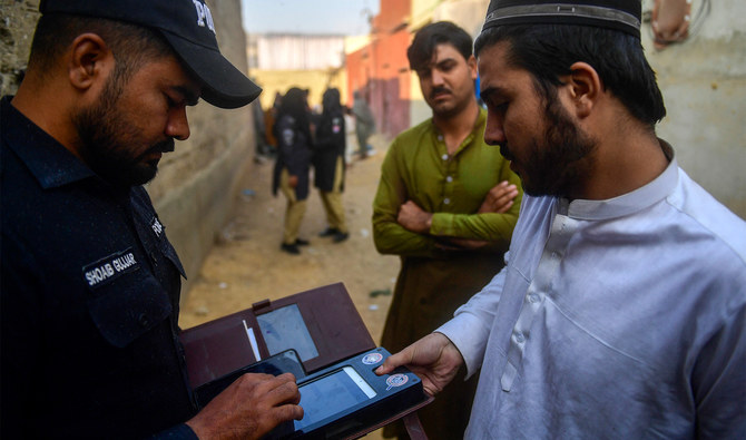 Documented Afghan Migrants In Karachi Say Suffering Fallout Of Pakistan ...