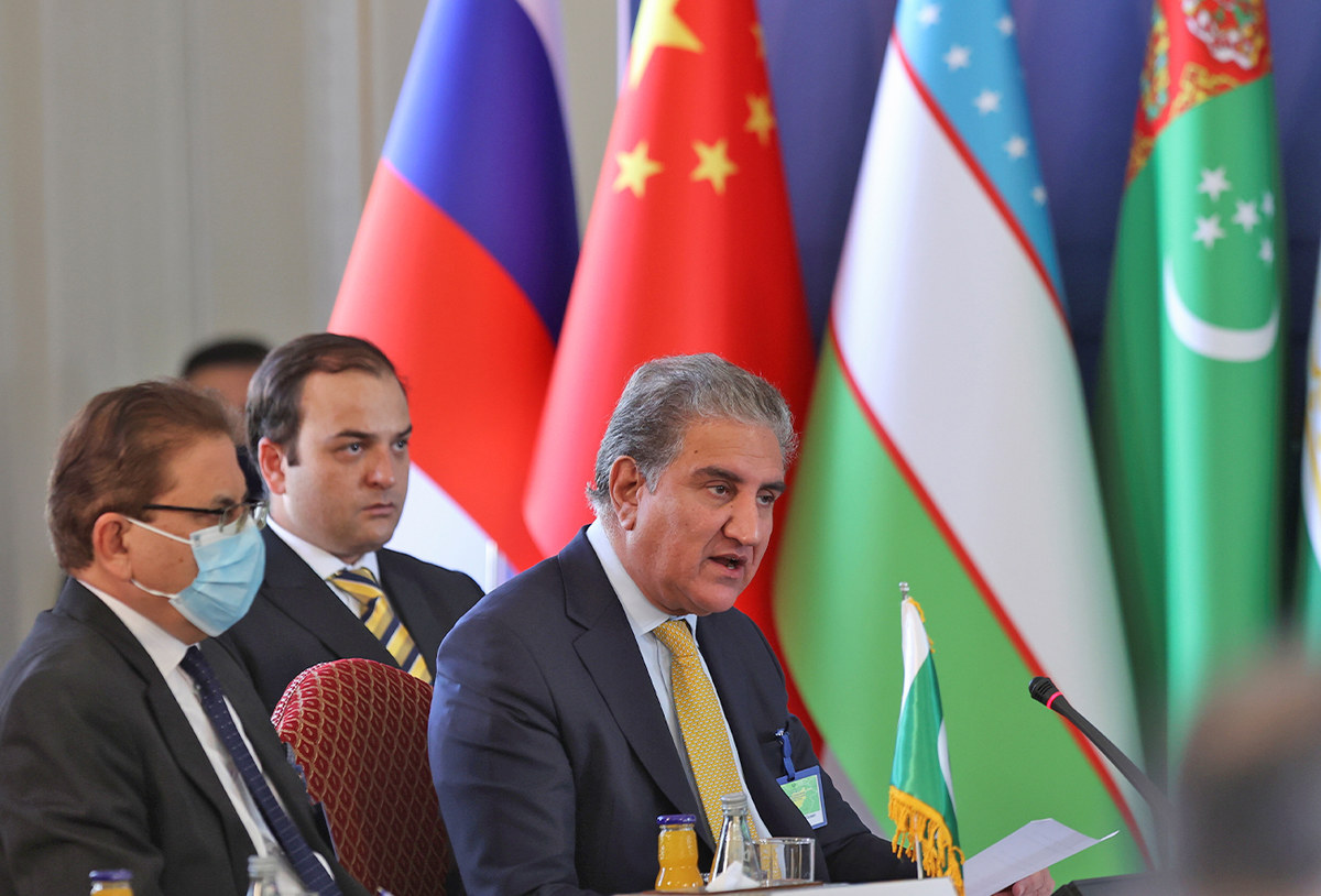 fm-qureshi-attends-ministerial-meeting-in-iran-says-afghanistan-moving