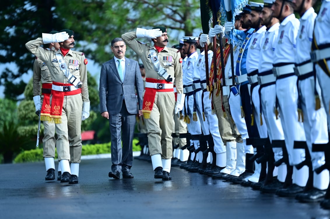 Anwaar-ul-Haq Kakar Takes Oath As 8th Caretaker PM As Pakistan Marks ...