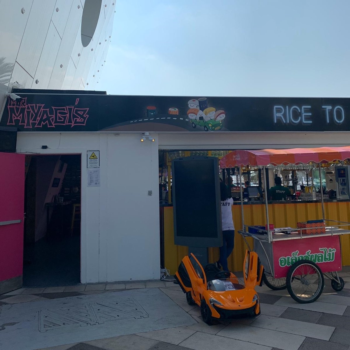 Off-track Eats: Where To Fuel Up At The Abu Dhabi Grand Prix 